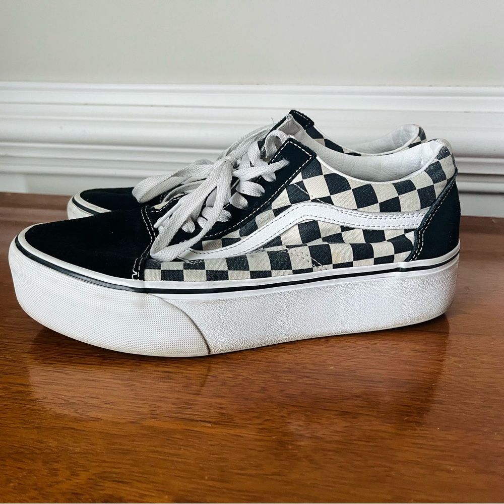 Vans Women's Black and White Checkered Platform Sneakers